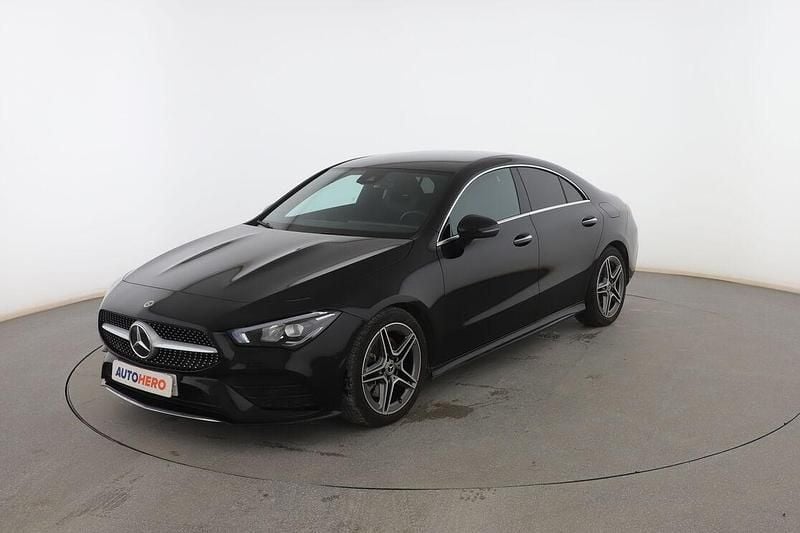 Usado Mercedes CLA200 AMG line 150 CV (110 kW) 2022 Berlina