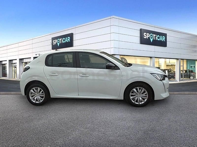 Usado Peugeot 208 Active 100 CV (73 kW) 2021 Blanco Utilitario