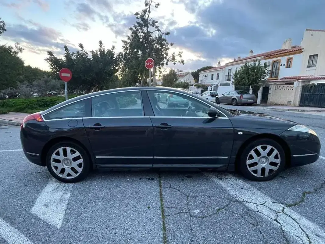 Usado Citroën C6 Exclusive 173 CV (127 kW) 2007 Gris Berlina