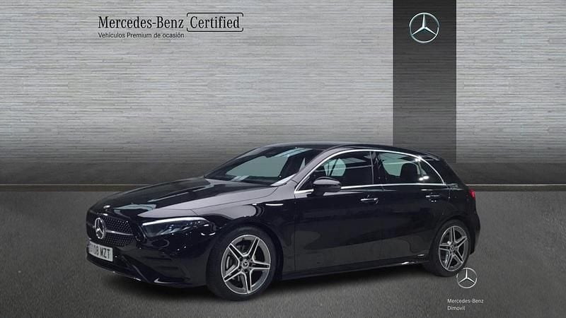 Usado Mercedes A180 136 CV (100 kW) 2025 Negro noche