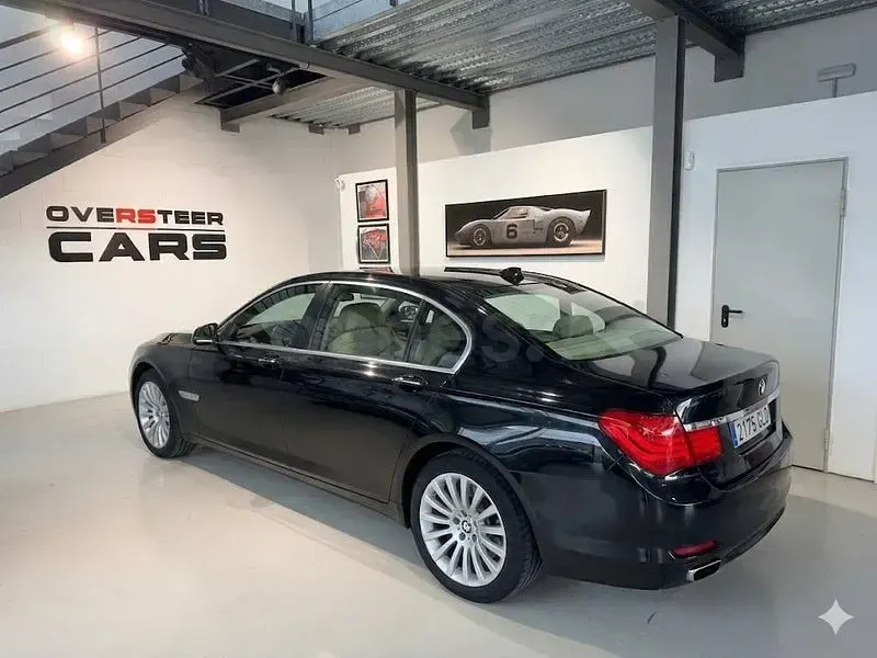 Usado BMW 740 Comfort Edition 326 CV (239 kW) 2009 Negro Berlina