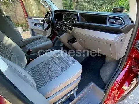 Usado VW California Beach 150 CV (110 kW) 2023 Granate Van