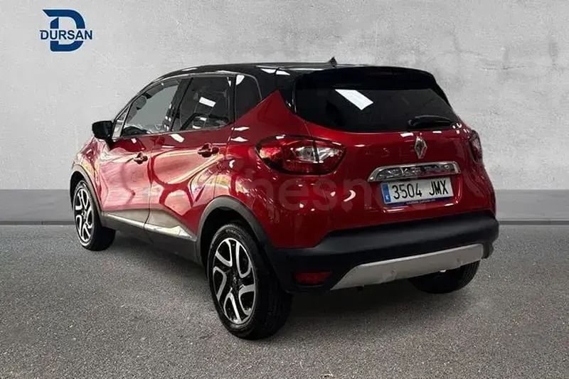 Usado Renault Captur Zen 120 CV (88 kW) 2016 Rojo SUV