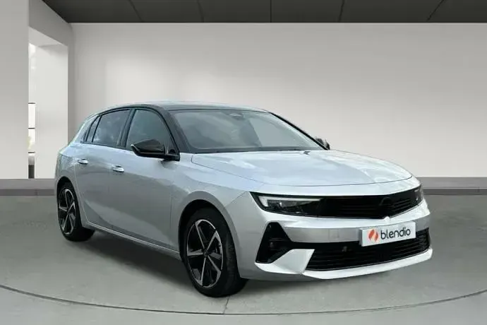 Usado Opel Astra 131 CV (96 kW) 2024 Gris Utilitario