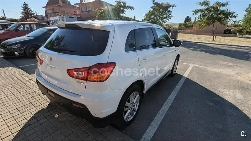 Usado Mitsubishi ASX Motion 150 CV (110 kW) 2011 Blanco SUV