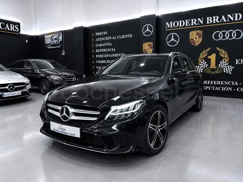Usado Mercedes C200 160 CV (117 kW) 2019 Negro Familiar