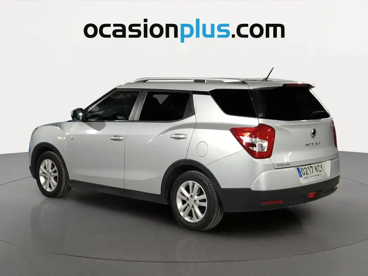 Usado SsangYong XLV 115 CV (84 kW) 2017 Gris SUV