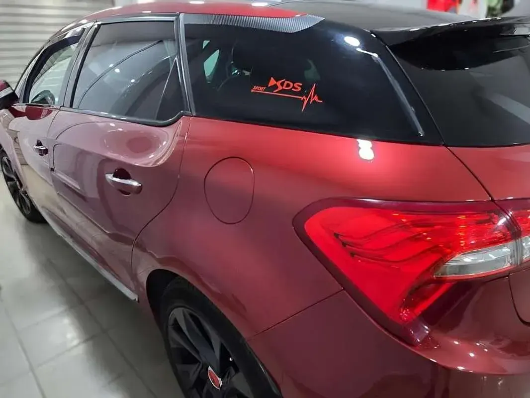 Usado Citroën DS5 163 CV (119 kW) 2014 Burdeos Utilitario