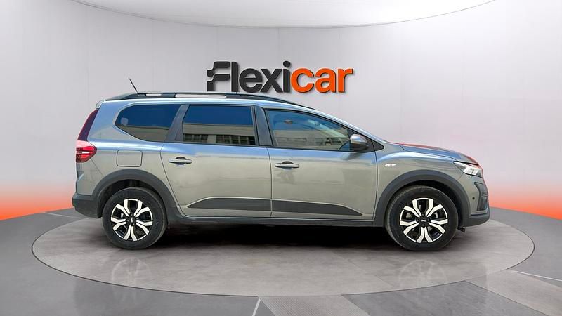 Usado Dacia Jogger Expression 110 CV (80 kW) 2024 Gris Monovolumen