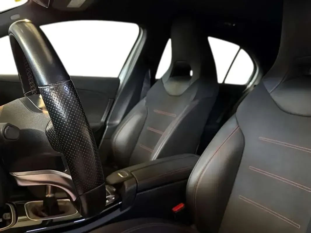 Usado Mercedes A180 136 CV (100 kW) 2021 Utilitario