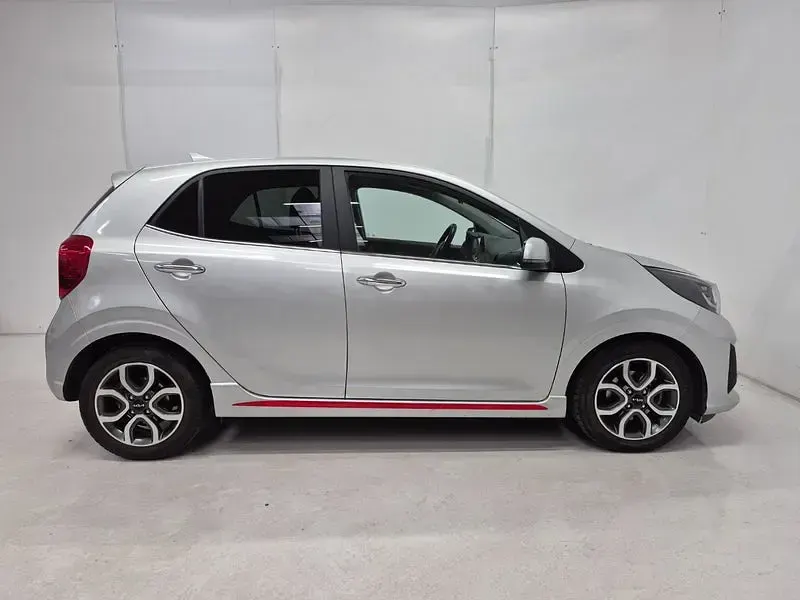 Usado Kia Picanto GT-Line 67 CV (49 kW) 2023 Gris / plata Utilitario