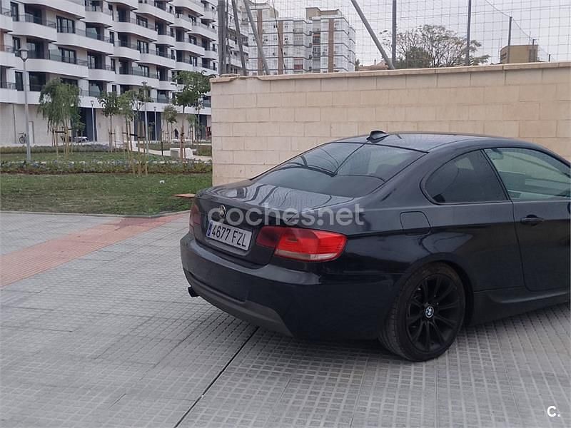 Negro Usado 2008 BMW 320 Coupe | 7100 € (Precio justo) - Imagen 1/1