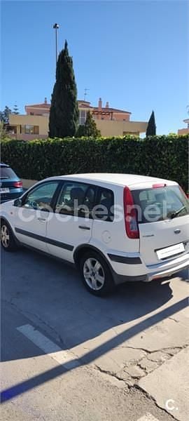 Usado Ford Fusion 100 CV (73 kW) 2009 Blanco Utilitario