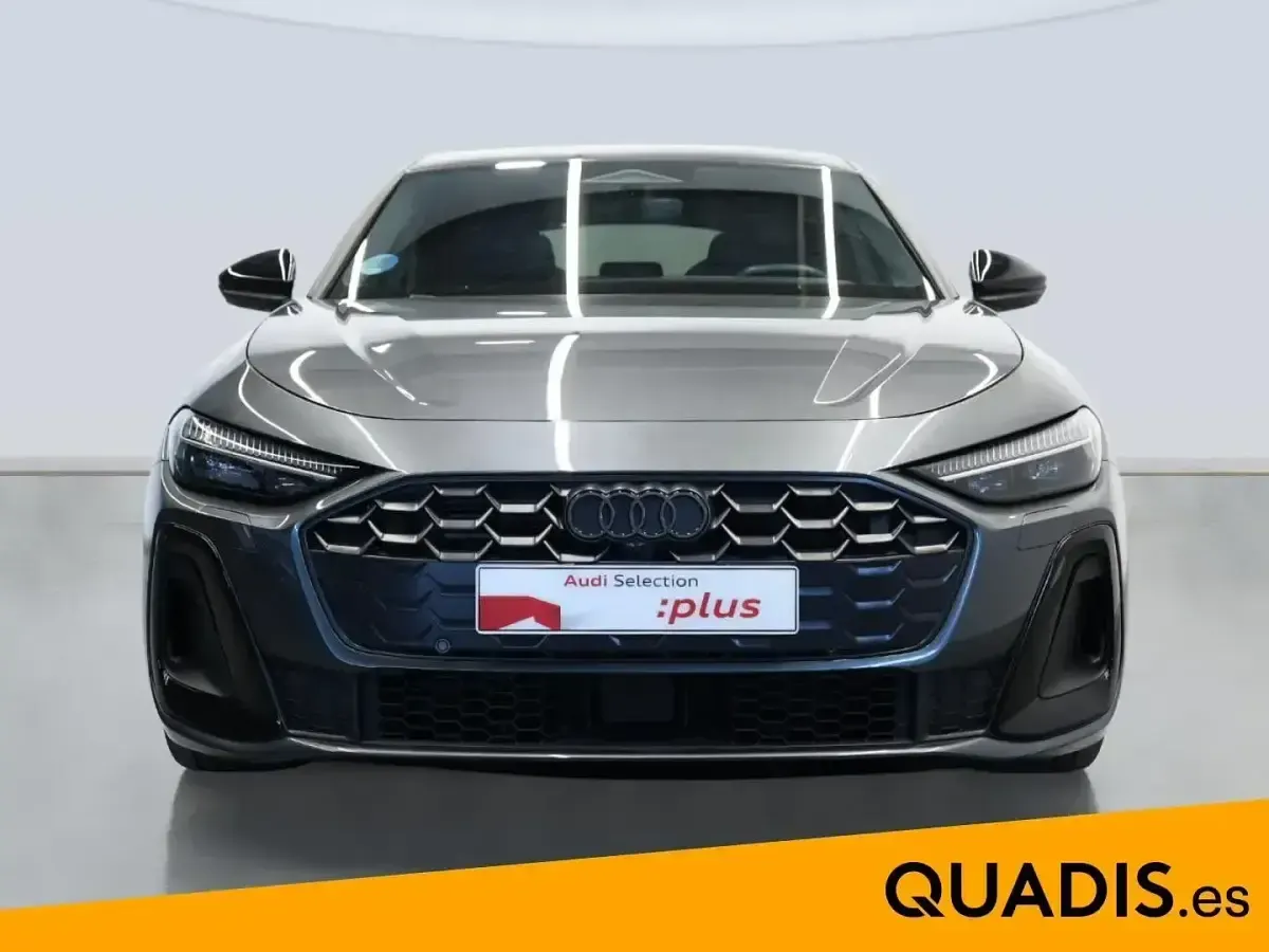 Usado Audi A5 Ambiente 204 CV (150 kW) 2025 Gris Berlina