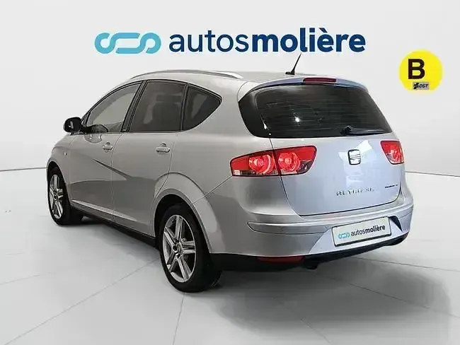 Usado Seat Altea Ecomotive 105 CV (77 kW) 2014 Gris Monovolumen