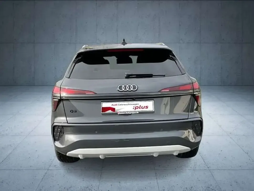 Usado Audi Q3 S-Line 150 CV (110 kW) 2026 Gris SUV