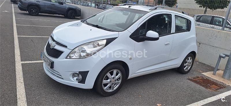Blanco Usado 2012 Chevrolet Spark LS Utilitario | 4500 € - Imagen 1/4