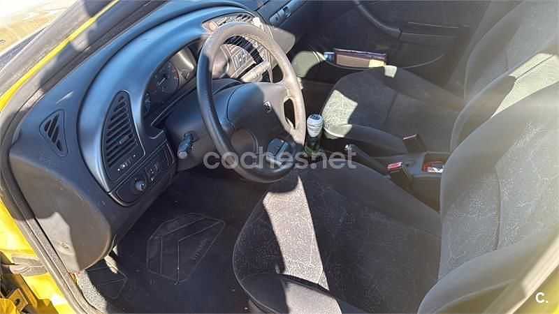 Usado Citroën Xsara 90 CV (66 kW) 1998 Amarillo Berlina