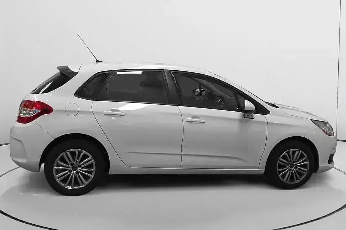 Usado Citroën C4 Live 99 CV (72 kW) 2015