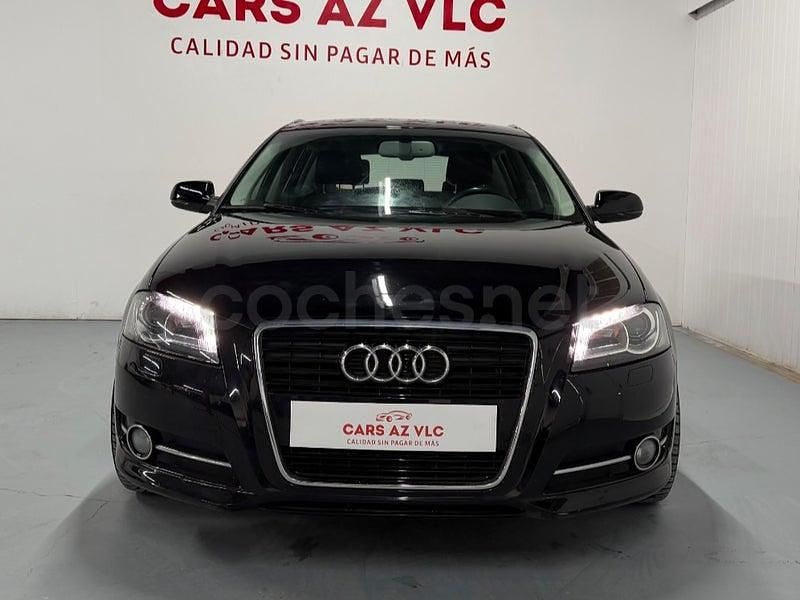 Usado Audi A3 Attraction 105 HP (77 kW) 2013 Preto Sedan
