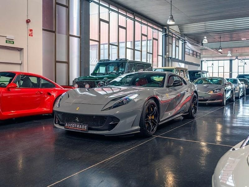 Gris Usado 2018 Ferrari 812 Coupe | 340.000 € (Super precio) - Imagen 1/4