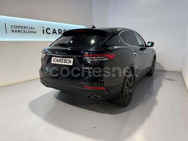 Usado Maserati Levante 350 CV (257 kW) 2021 Negro SUV