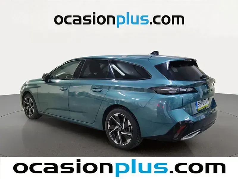 Usado Peugeot 308 SW Allure 130 CV (95 kW) 2022 Azul Familiar