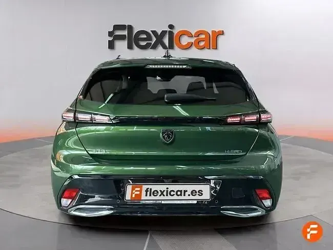 Usado Peugeot 308 Allure 180 CV (132 kW) 2022 Verde