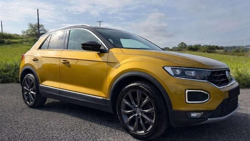 Usado VW T-Roc Sportline 190 CV (139 kW) 2018 Amarillo SUV