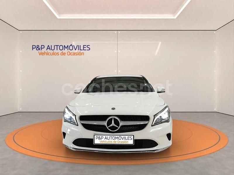 Blanco Usado 2019 Mercedes CLA200 Shooting Brake Familiar | 22.475 € (Precio justo) - Imagen 1/4