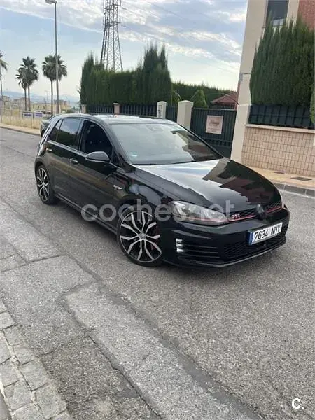 Usado VW Golf VII GTI 230 CV (169 kW) 2016 Negro Berlina