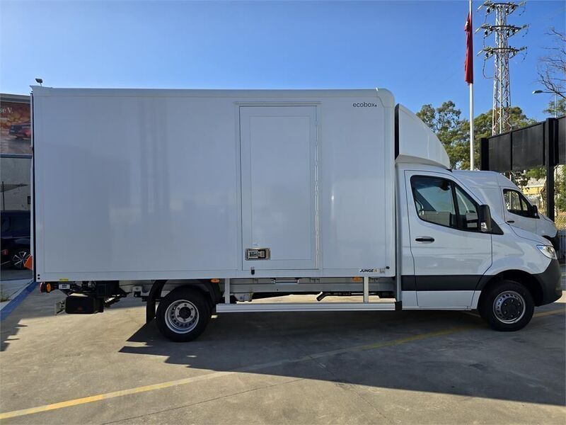 Nuevo Mercedes Sprinter 150 CV (110 kW) 2025 Blanco Van
