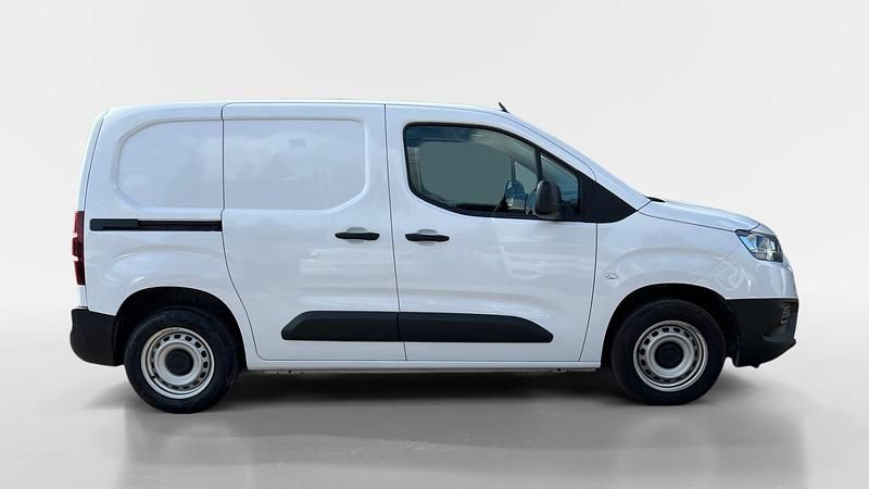 Usado Toyota Proace 102 CV (75 kW) 2024 Monovolumen