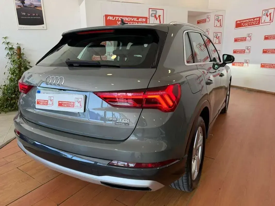 Usado Audi Q3 Advanced 150 CV (110 kW) 2021 Gris SUV