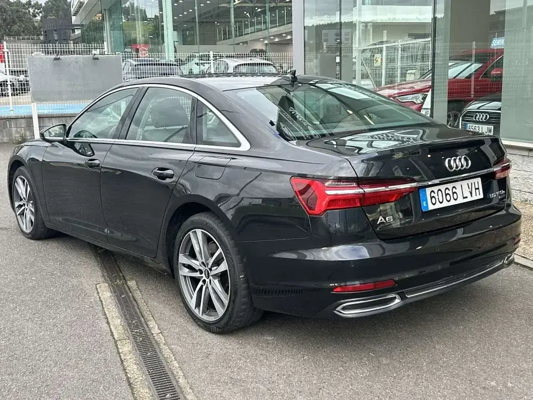 Usado Audi A6 Sport 299 HP (219 kW) 2021 Preto Sedan
