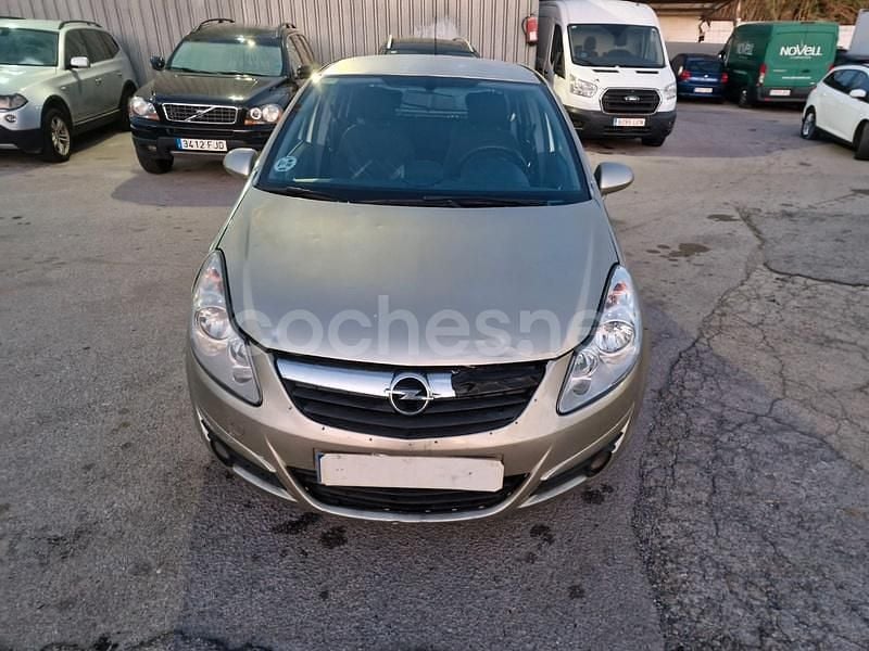 Marrón Usado 2007 Opel Corsa Enjoy Berlina | 1880 € (Buen precio) - Imagen 1/4