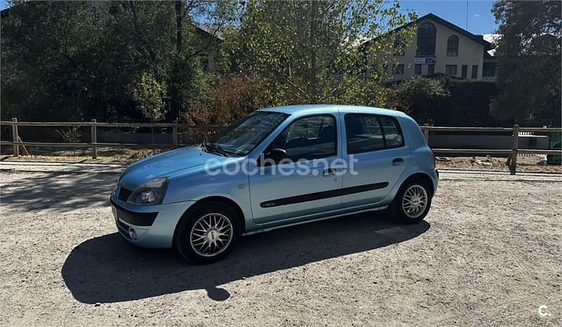 Azul Usado 2004 Renault Clio II Authentique Berlina | 3499 € (Precio justo) - Imagen 1/4