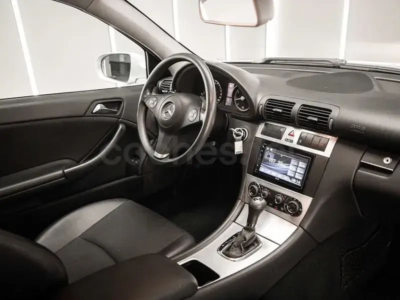 Usado Mercedes CLC180 143 CV (105 kW) 2009 Gris / plata Utilitario