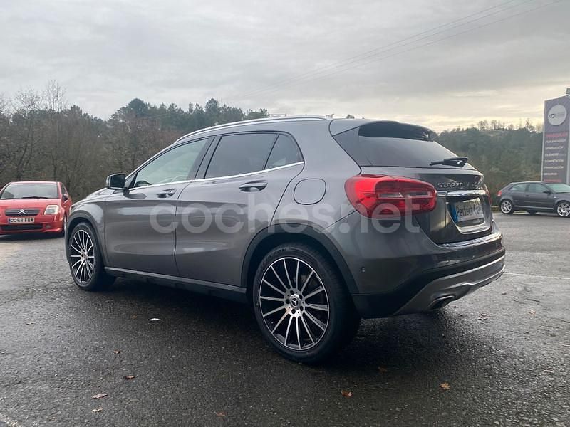 Usado Mercedes GLA220 Urban 170 CV (125 kW) 2014 Gris / plata SUV