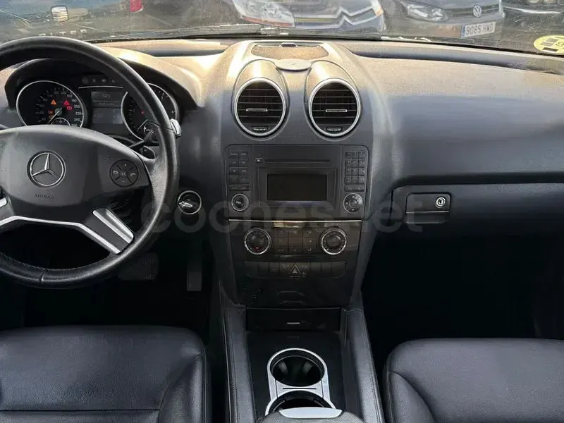 Usado Mercedes ML320 224 CV (164 kW) 2010 Beige SUV