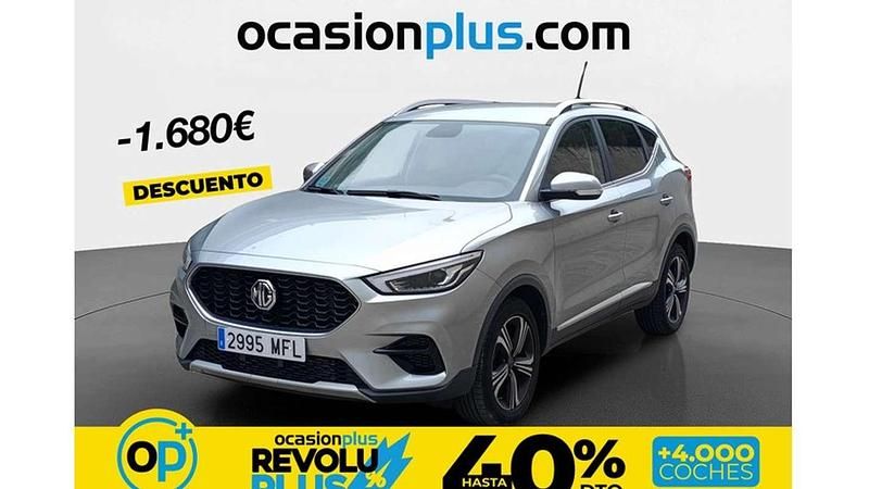 Usado MG ZS Luxury 111 CV (81 kW) 2023 Plateado SUV