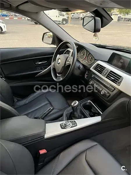 Usado BMW 316 116 CV (85 kW) 2015 Negro Familiar