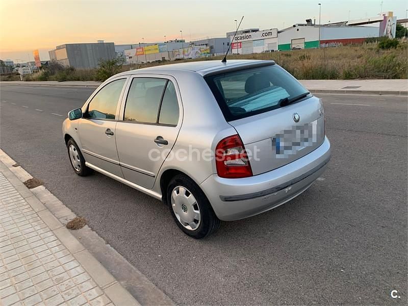 Brugt Skoda Fabia Comfort 64 HK (47 kW) 2000 Grå Sedan