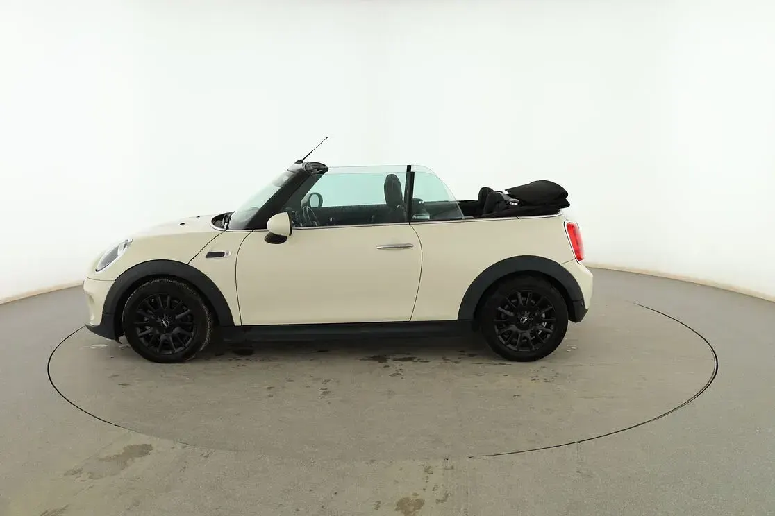 Usado Mini Cooper Cabriolet 136 CV (100 kW) 2019 Blanco Descapotable