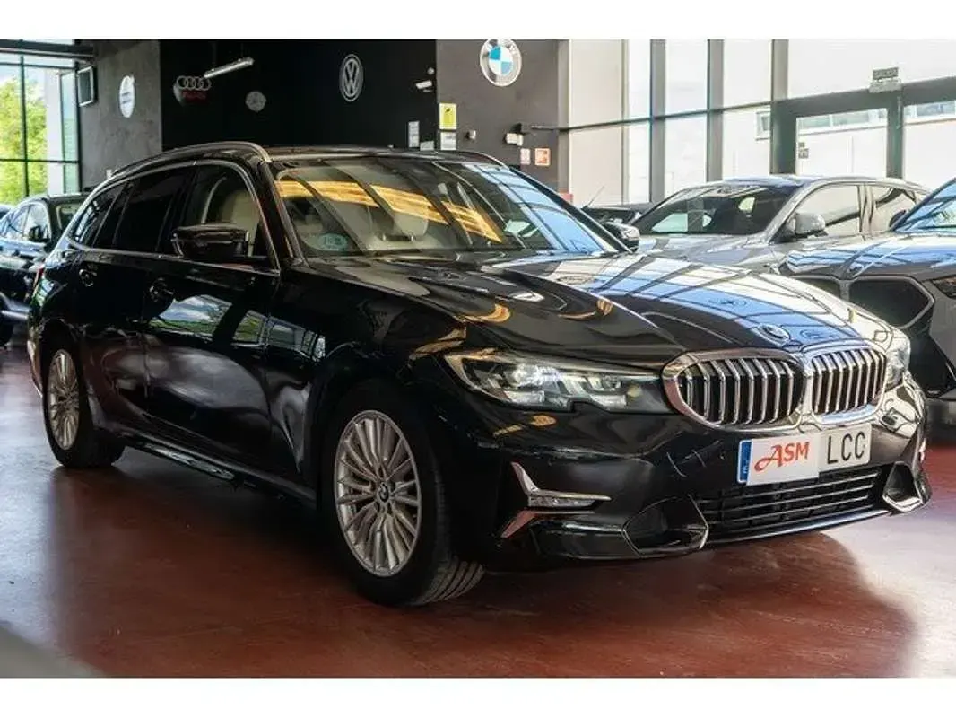 Usado BMW 320 Luxury Line 190 CV (139 kW) 2019 Negro Familiar