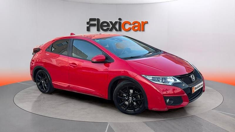 Usado Honda Civic Comfort 120 CV (88 kW) 2017 Rojo Berlina