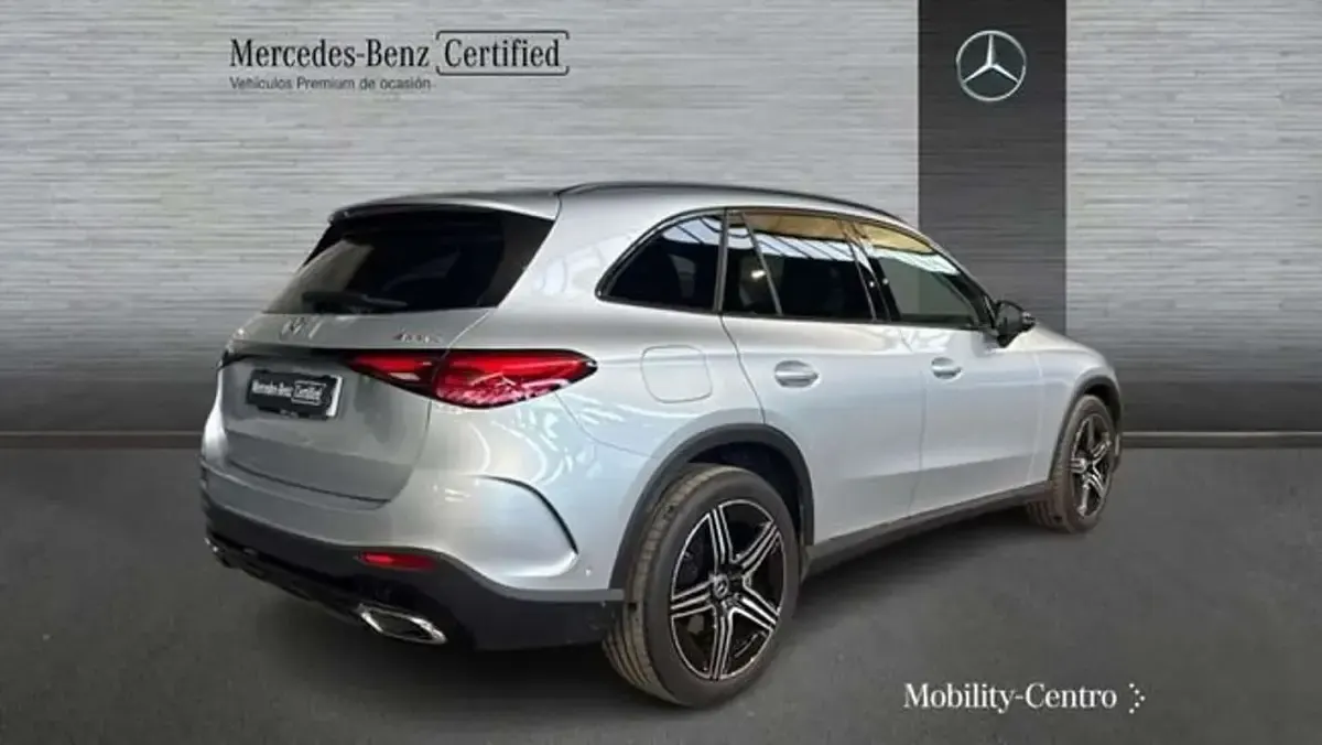 Usado Mercedes GLC220 197 CV (144 kW) 2025 Plateado SUV