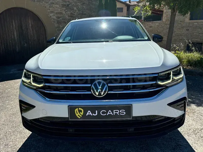Usado VW Tiguan Sportline 150 CV (110 kW) 2024 Blanco SUV