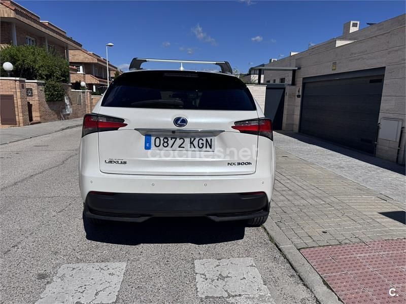 Usado Lexus NX300h Business Edition 197 CV (144 kW) 2018 Blanco SUV