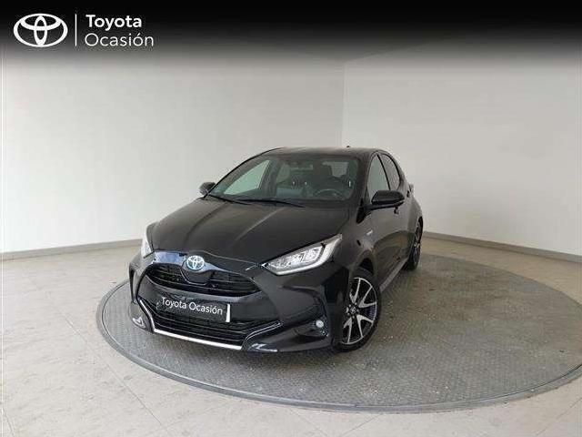 Usado Toyota Yaris Hybrid Style 116 CV (85 kW) 2021 Negro
